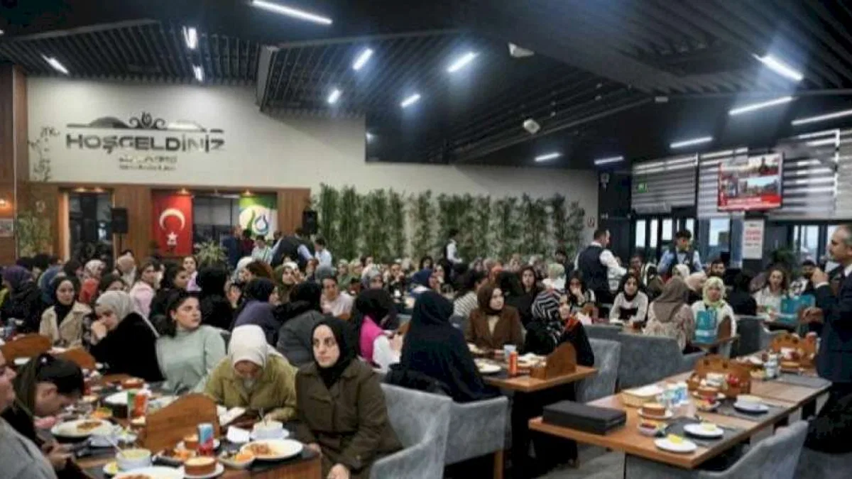 Başkan Çiftçi Bilgi Evi öğretmenleriyle buluştu