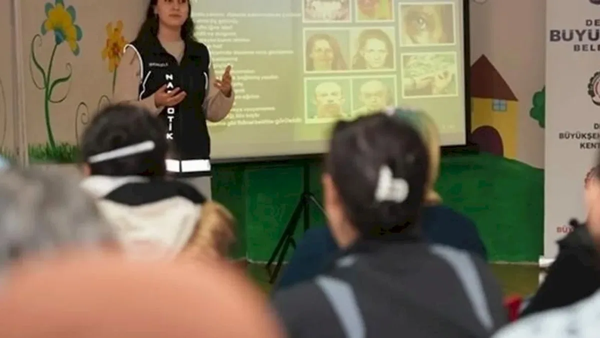 Denizli’de anneler için çifte farkındalık semineri