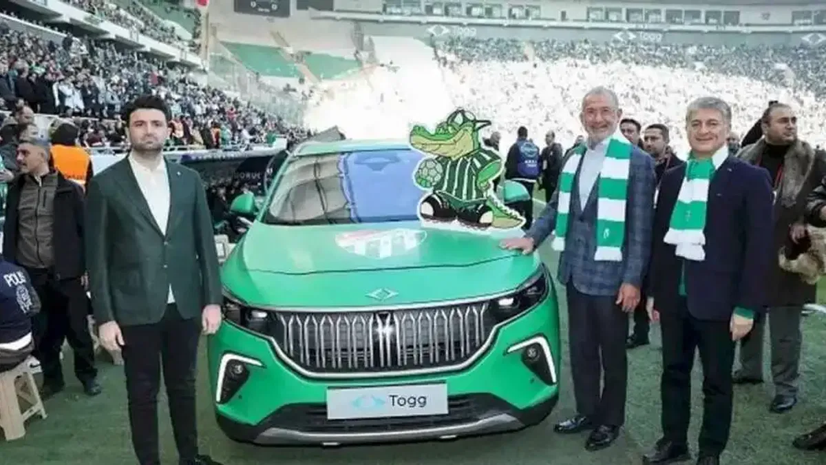 Togg, Bursaspor’un tribün ve şort sponsoru oldu