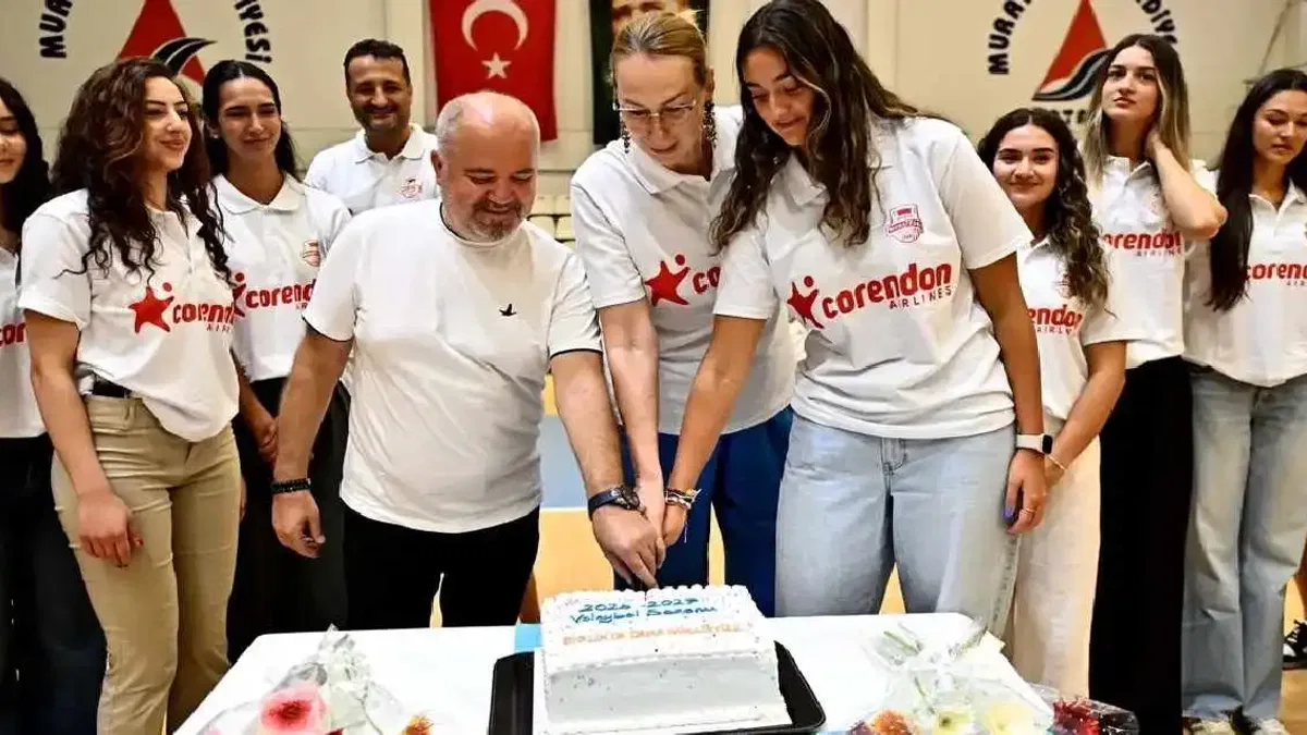 Antalya Muratpaşalı Sultanlar kenetlendi, gözler yeni sezonda
