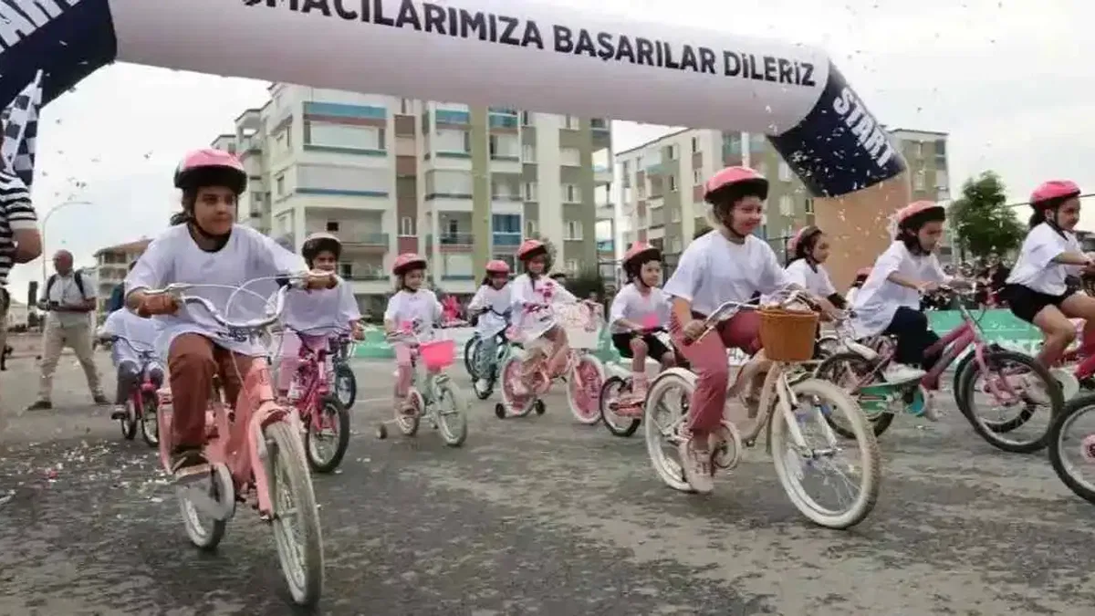 Karatay'da bisiklet yarışı nefes kesti