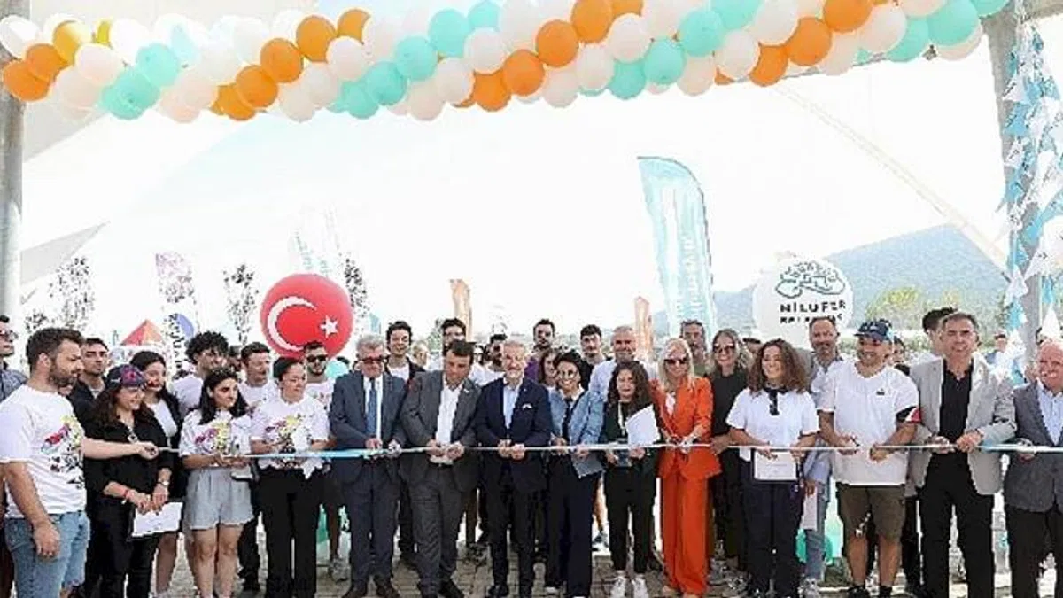 Havacılık ve Doğa Sporları Tesisi Yenilenen Yüzüyle Kapılarını Açtı