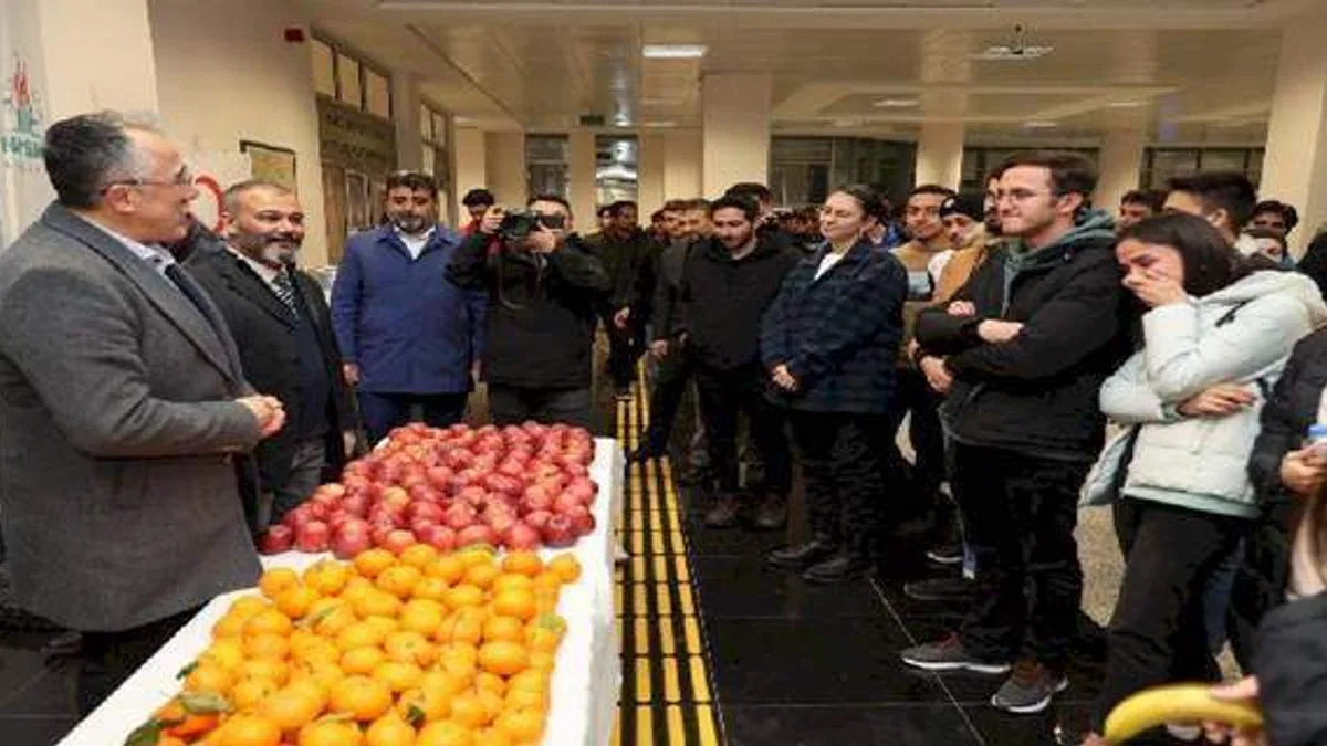 NEVÜ öğrencilerine belediyeden ikram