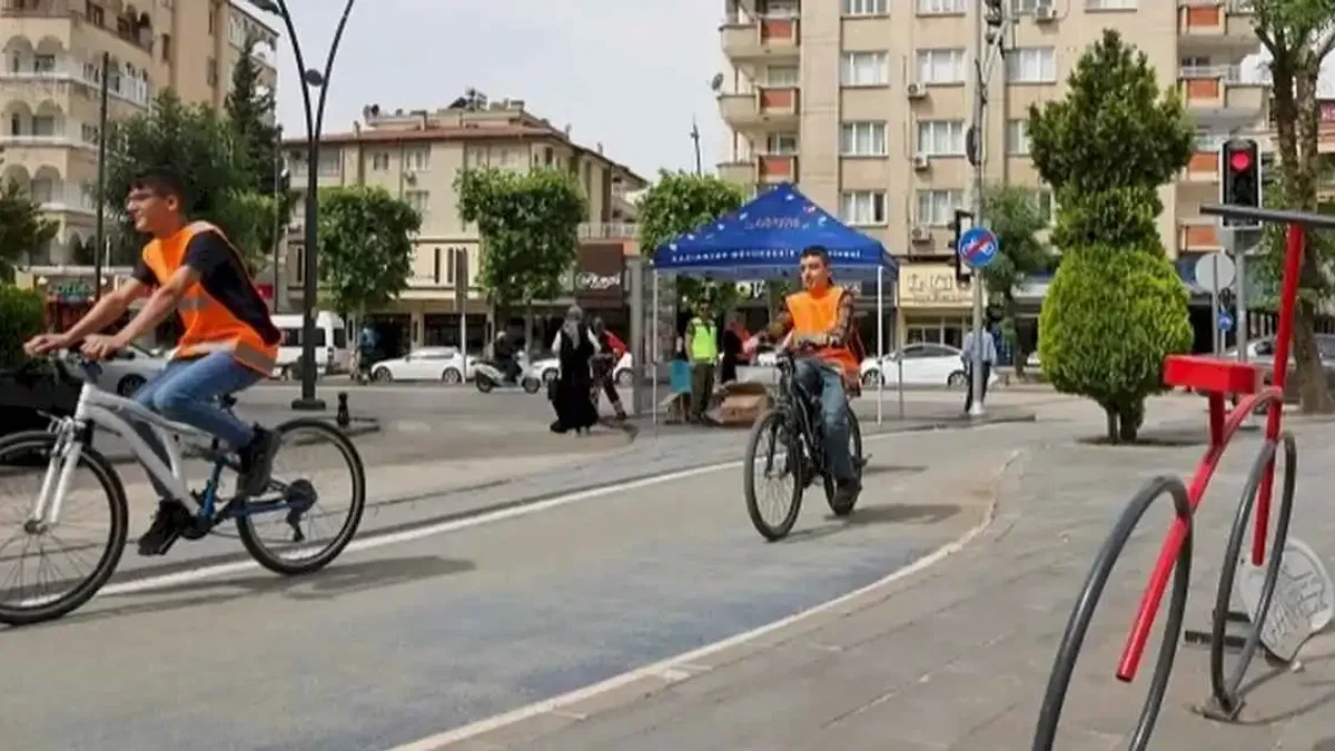 Gaziantep Büyükşehir'de sürdürülebilir ulaşıma pedallı destek