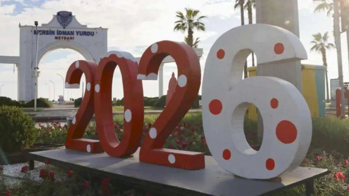Mersin yeni yıla ışıl ışıl hazır