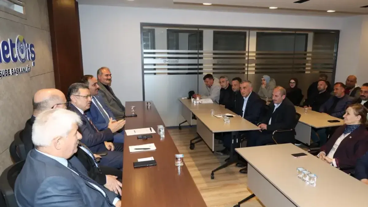 Trabzon'da Başkan Genç’ten Hizmet-İş'e ziyaret