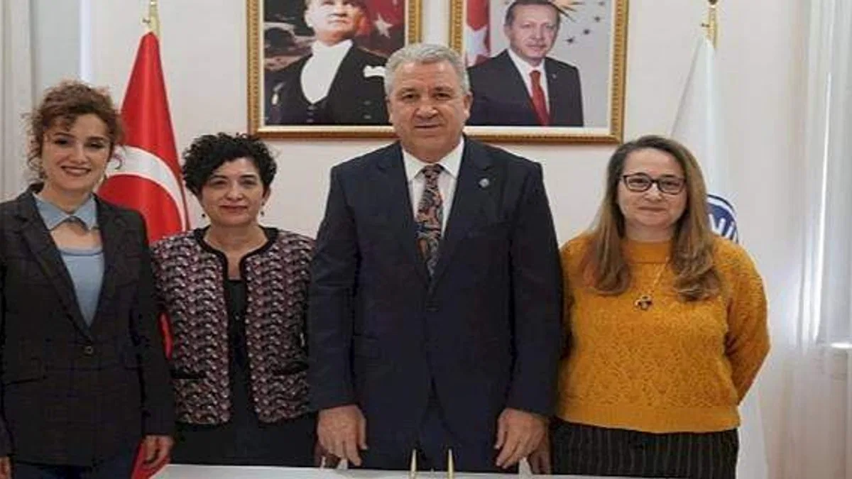 Egeli akademisyen Doç. Dr. Sarıkahya ve ekibi meme kanserine karşı endemik bitki türü ile araştırma yapacak