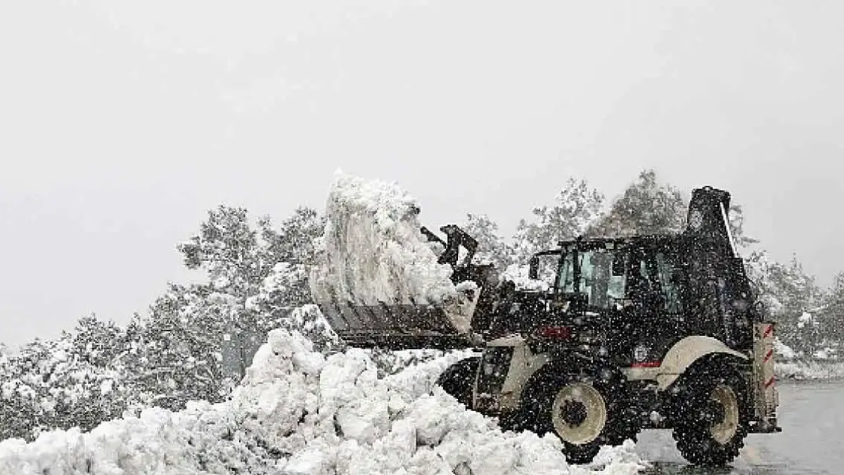 Beyaza Bürünen Muğla'da Yollar Ulaşıma Açıldı