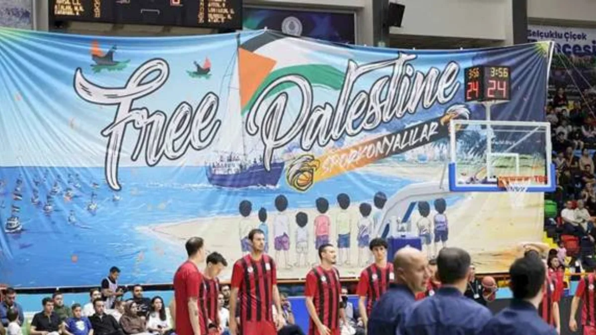 Konya’da basketbol coşkusu ve Gazze’ye destek aynı anda yükseldi