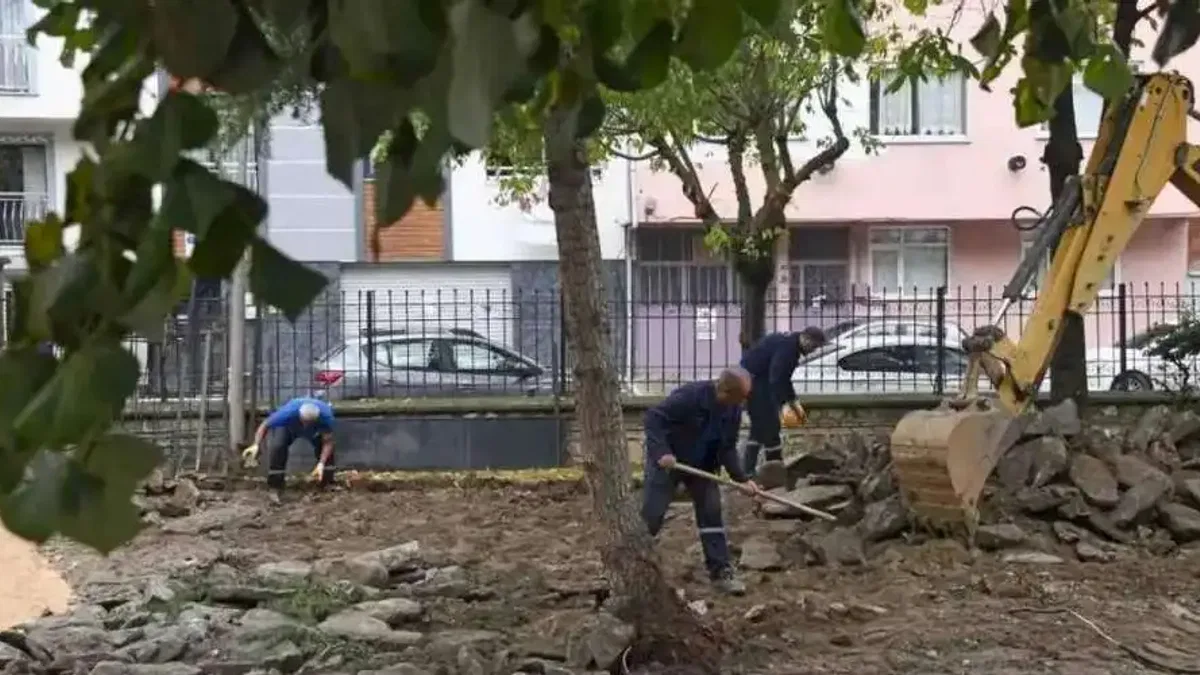 Bursa Osmangazi’de mahalleler yeni park alanlarıyla güzelleşiyor