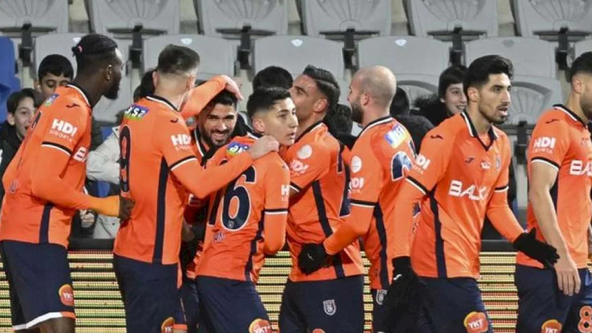 Rams Başakşehir 4-1 Pendikspor (Maç Sonucu) Başakşehir 4 maç sonra kazandı!