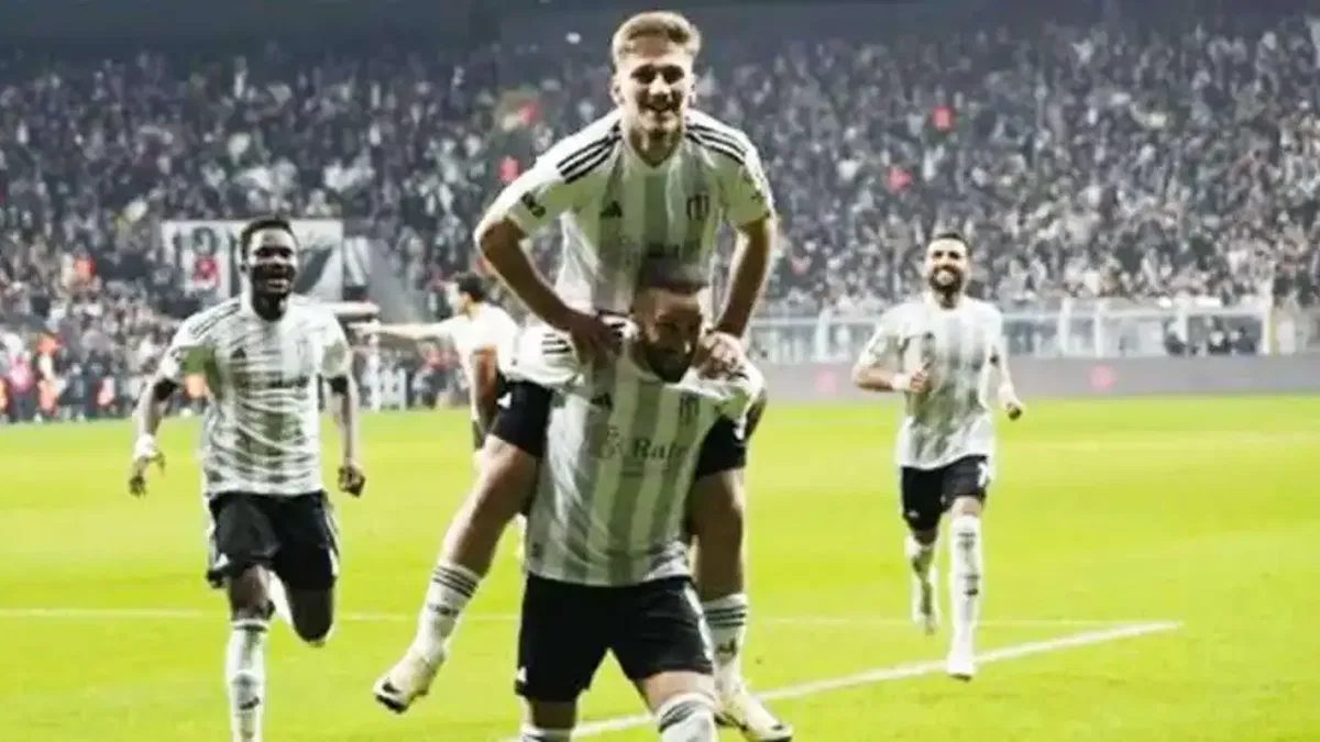 Beşiktaş 2-0 Trabzonspor (Maç Sonucu) Kartal Semih'le yüksekten uçtu!