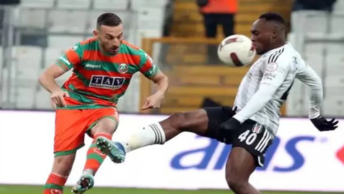 Beşiktaş 1-3 Corendon Alanyaspor (Maç Sonucu) Kartal evinde kayıp!