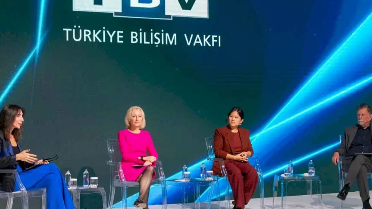 Türkiye Bilişim Vakfı 30'uncu yılında yapay zekâyı mercek altına aldı