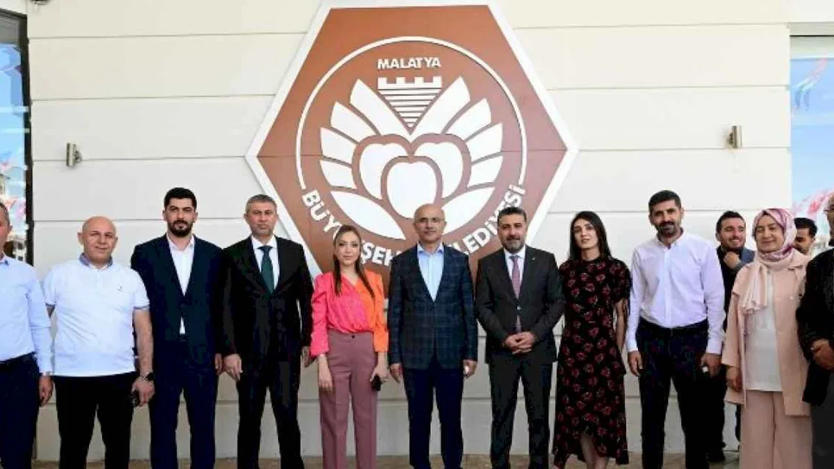 Başkan Er: AK Parti ailesi olarak dimdik ayaktayız