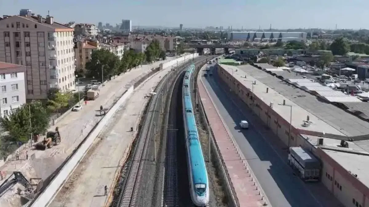 KONYARAY Banliyö'de çalışmalar yarıyı geçti