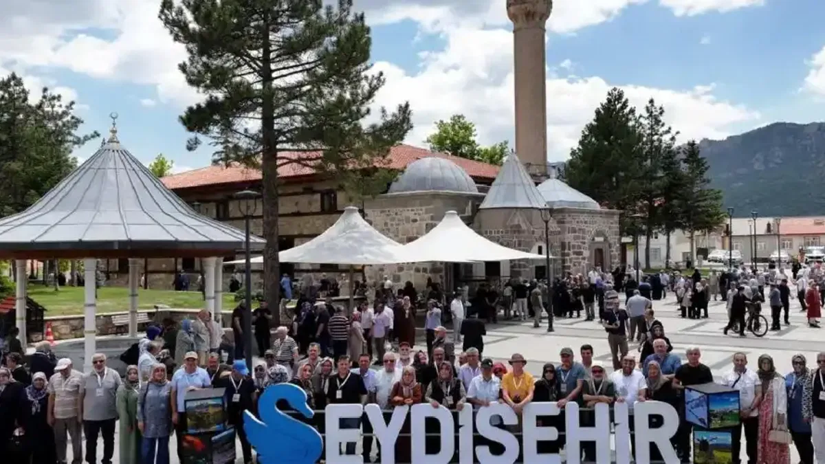 Konya Büyükşehir'den il genelindeki emeklilere kültür turu... İlk gezi Seydişehir ve Beyşehir'e
