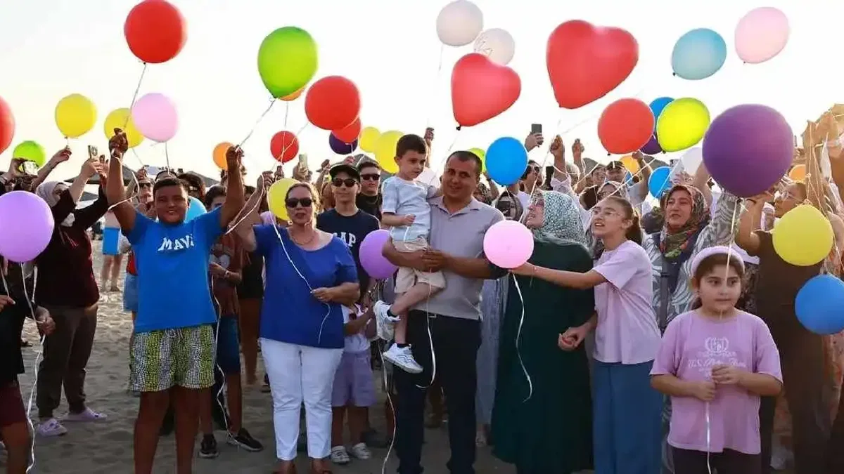 Umut balonları gökyüzüne Göktuğ için bırakıldı