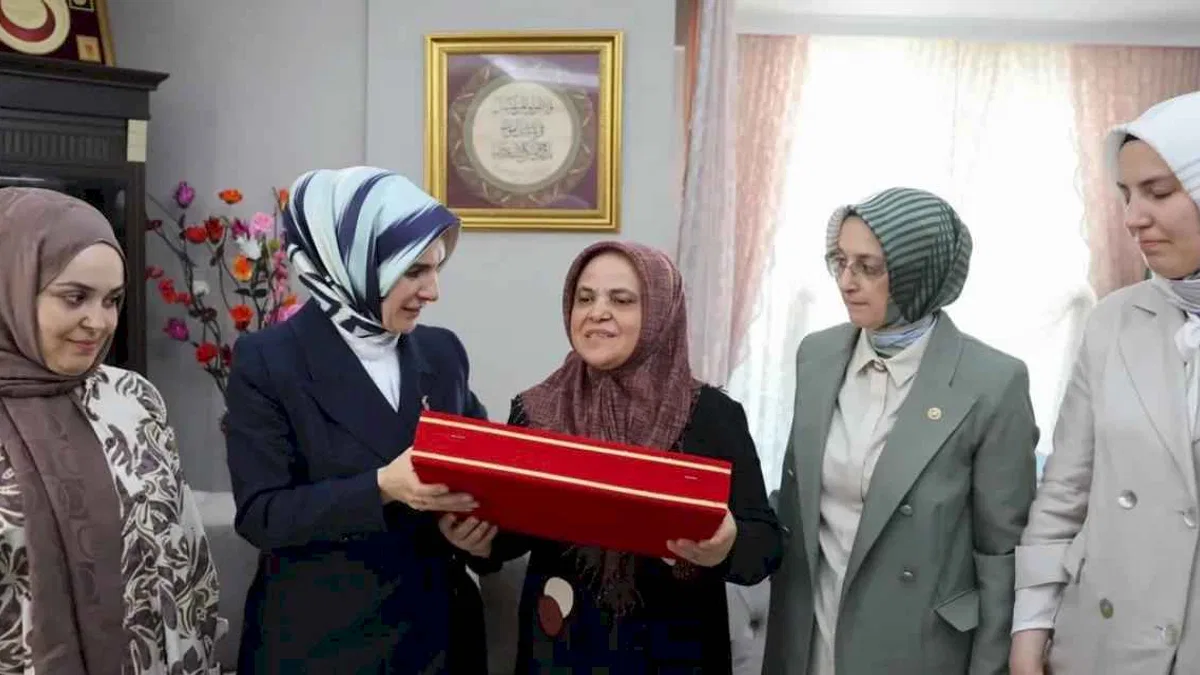 Bakan Göktaş'tan 15 Temmuz şehidi Ömer Takdemir’in ailesine ziyaret