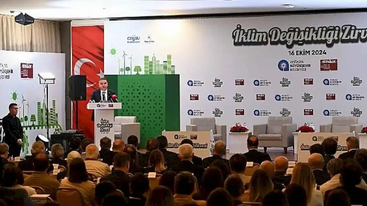 Antalya Büyükşehir Belediyesi İklim Değişikliği Zirvesi düzenledi