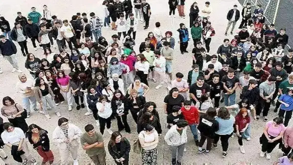 Öğrenciler üniversite deneme sınavında ter döktü