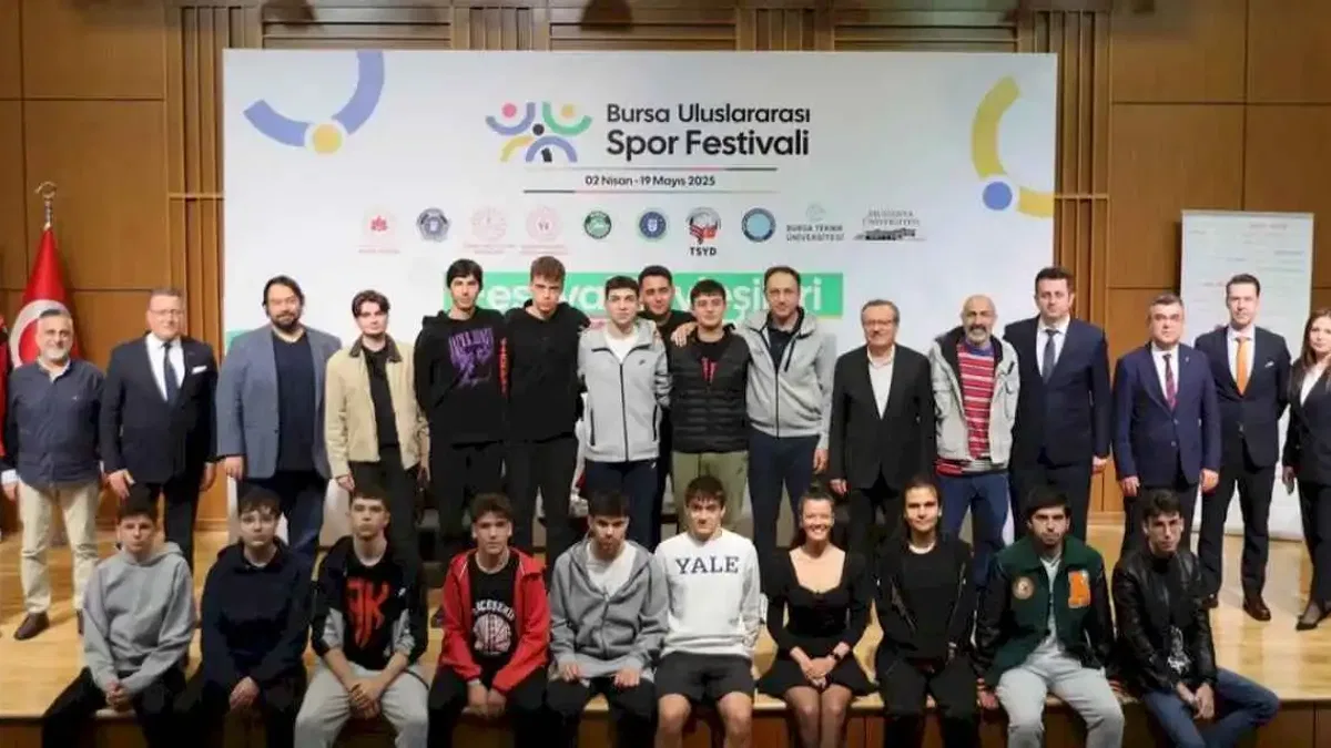Orhun Ene, Bursa Uluslararası Spor Festivali’nin konuğu oldu