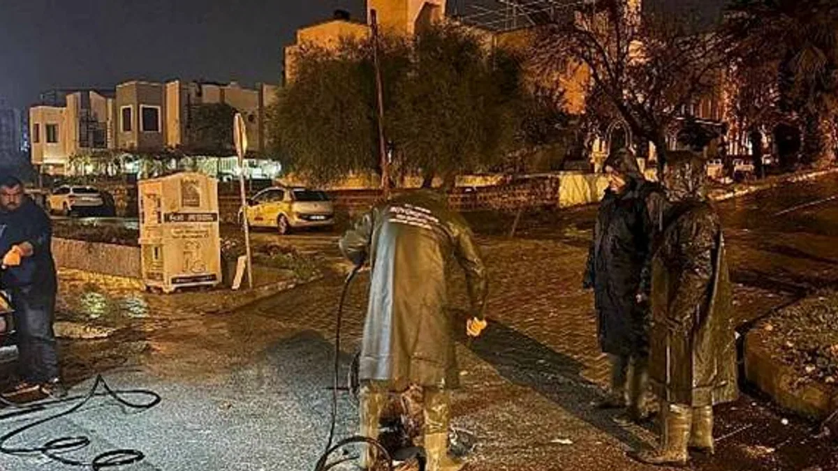 Aydın Büyükşehir Belediyesi Kentin Dört Bir Yanında Teyakkuza Geçti