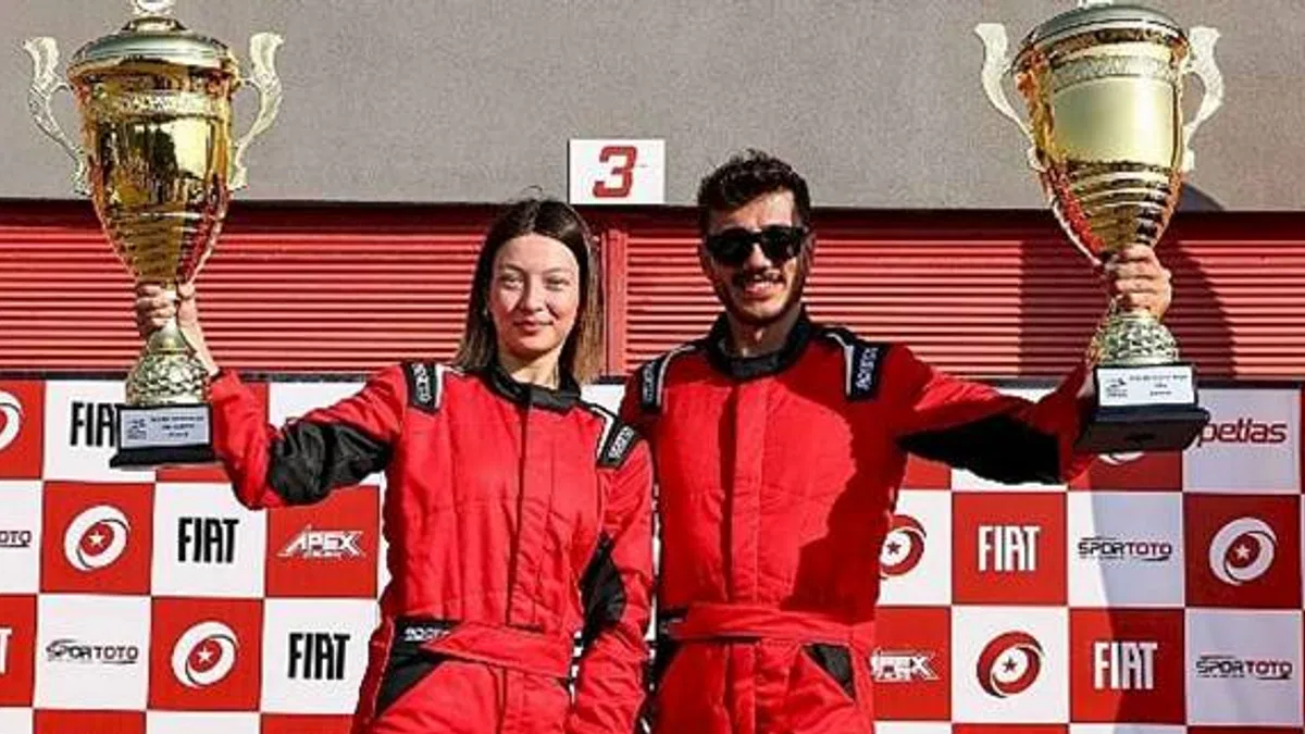 TOSFED'in 2024 Yıldızları Alper ve Elbir
