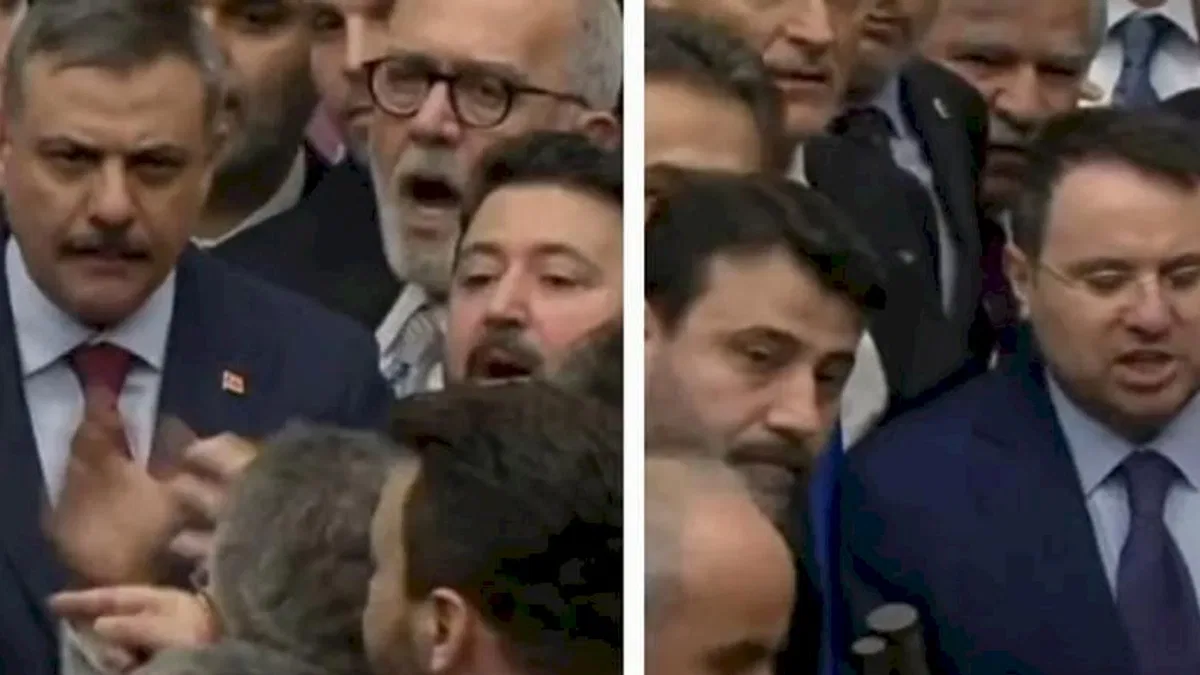 TBMM'de yemin öncesi gerginlik! Bakanlar vekiller arasında yemin etti