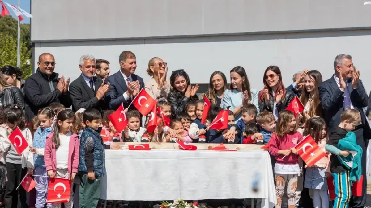 İzmir Güzelbahçe'de Onur Günay Eğitim Kampüsü Yerleşkesi’ne temel