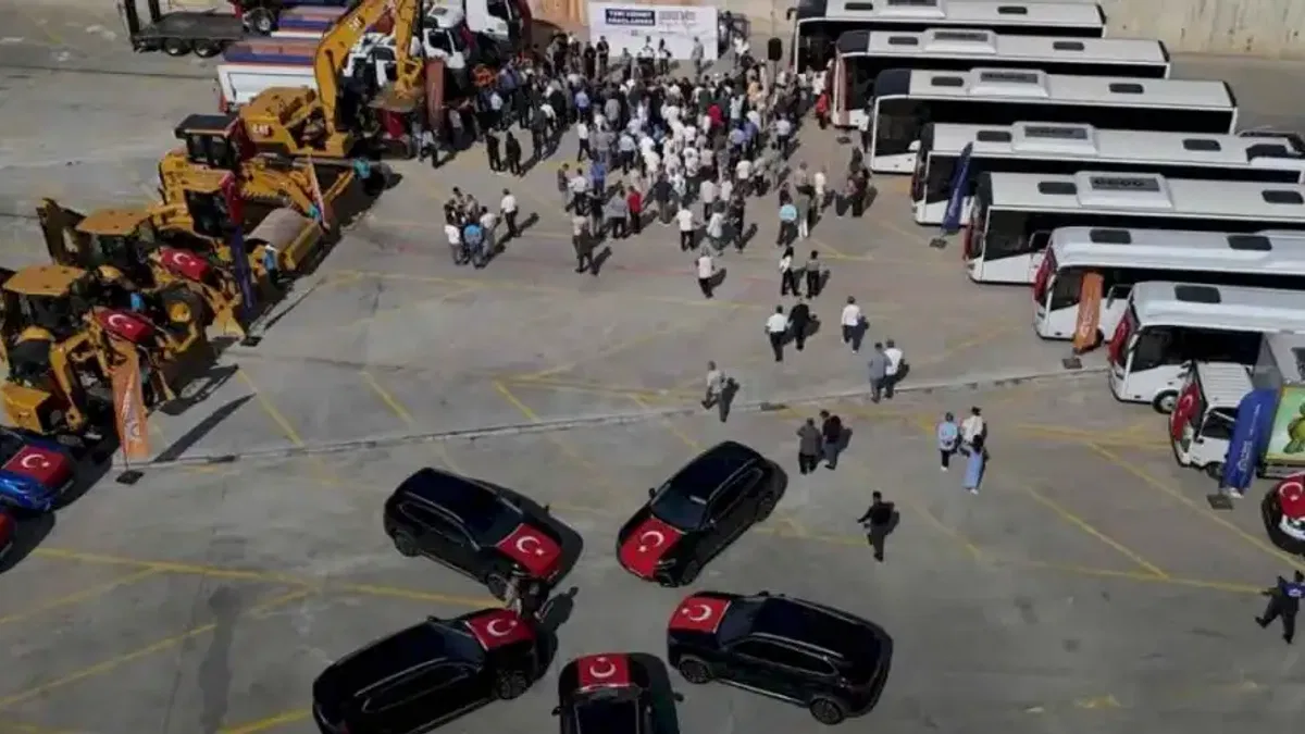 Gebze Belediyesi 32 yeni aracı hizmete aldı