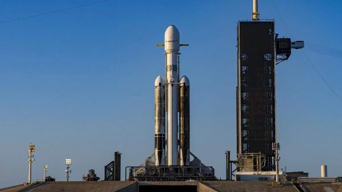 SpaceX’in Cumartesi Günü Fırlatacağı Falcon Heavy Roketi Nasıl İzlenir?