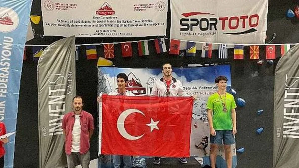 Ay Yıldızlı Forma ile Ülkemize Altın Madalya Kazandıran Mustafa Sacit Sümer Balkan Şampiyonu Oldu
