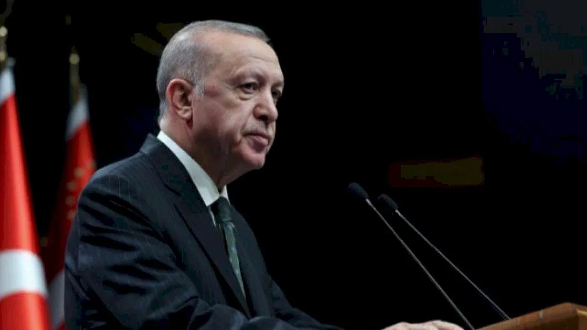 Yoğun diplomasi trafiğini sürdürdü