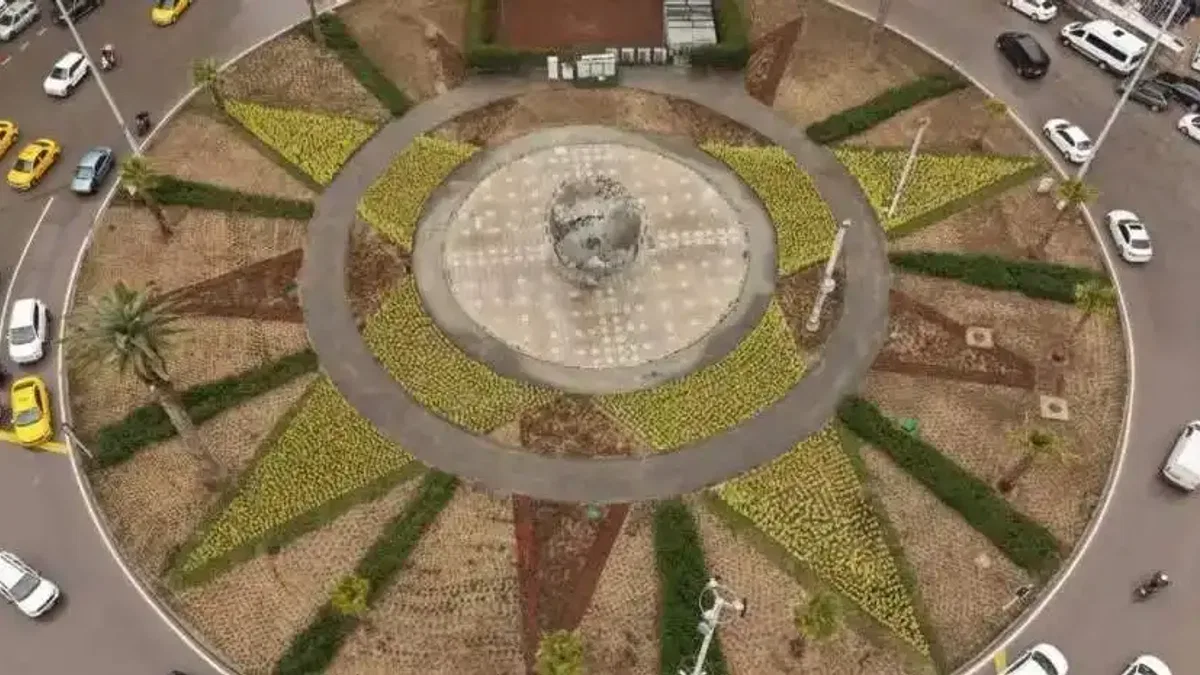 İzmir’in kalbi çiçek açtı