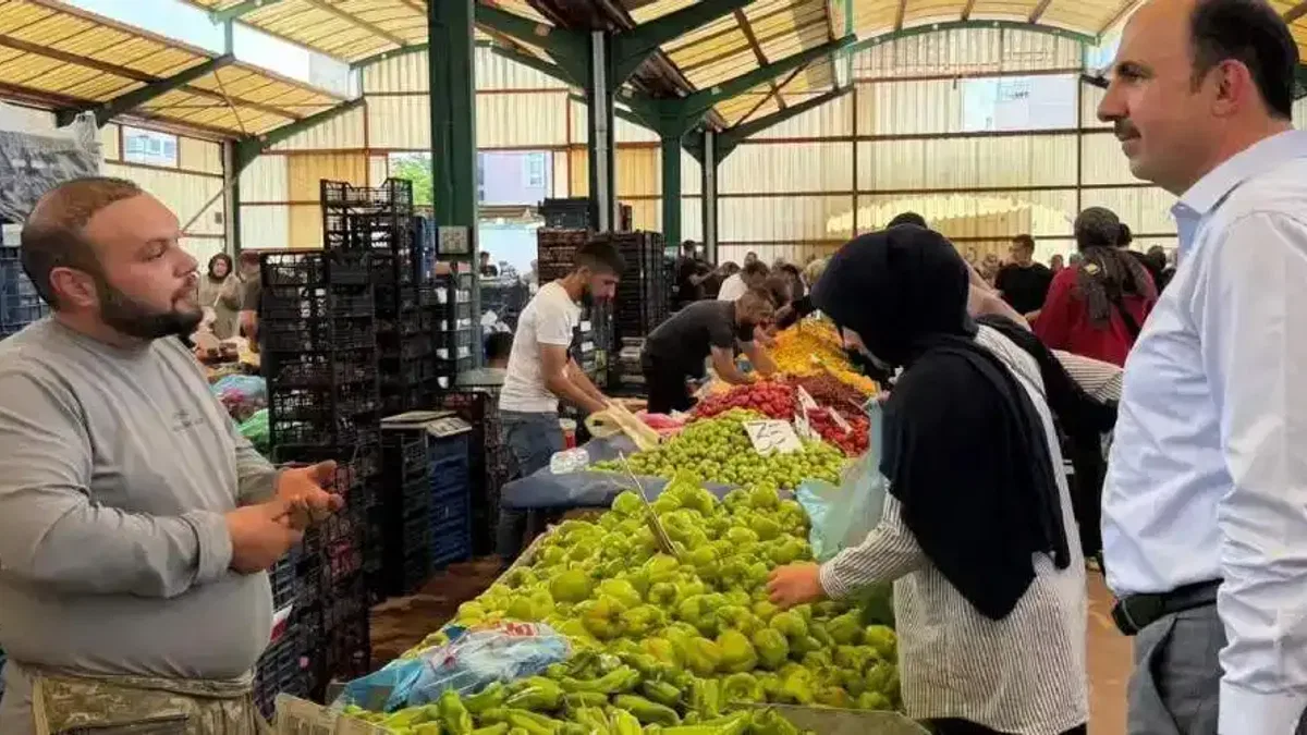 Konya’da Başkan Altay’dan esnaf ve vatandaş ziyareti