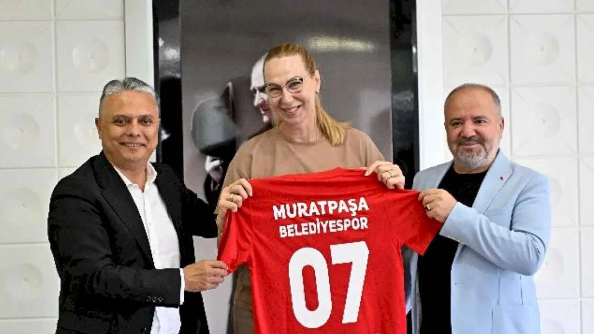 İnessa Korkmaz Muratpaşa’da