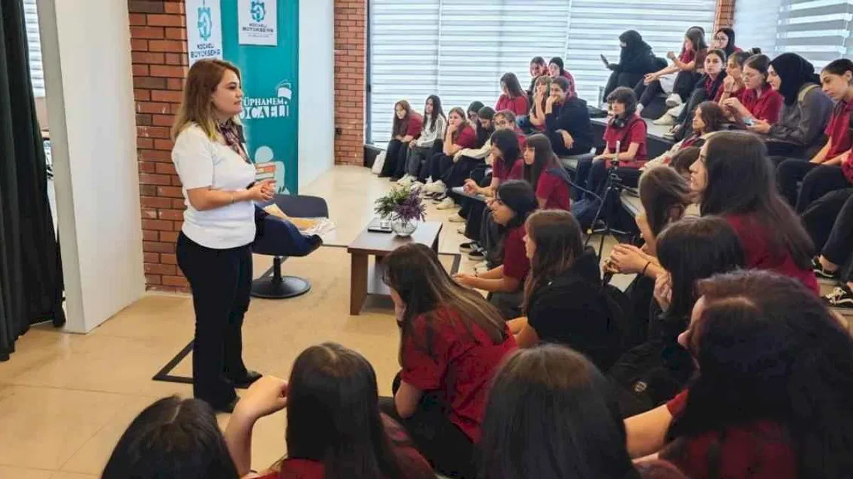 Kocaeli'de Kitap Fuarı öncesi kütüphane buluşmaları