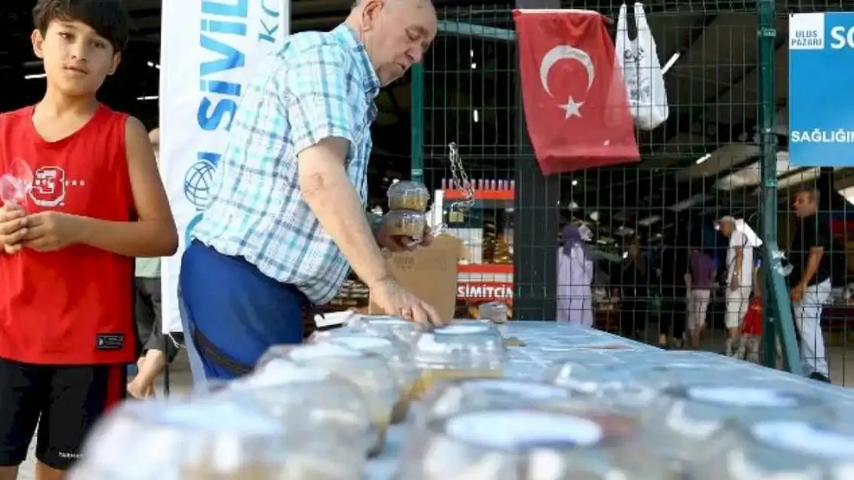 Kocaeli'de  aşure dağıtımı başladı