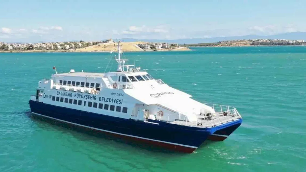 Ayvalık-Midilli seferleri başladı