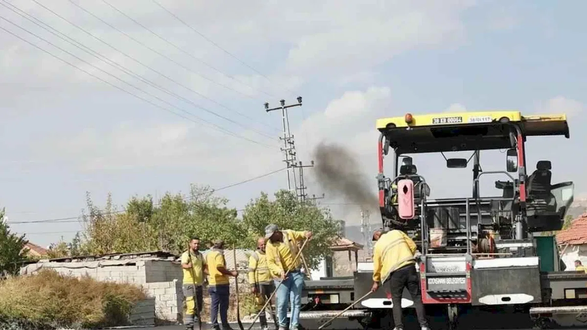 Kayseri Kocasinan yol yenilemeyle trafiğe konfor getiriyor