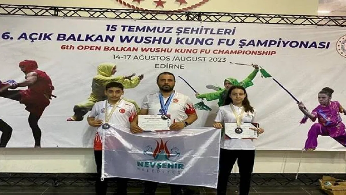 Nevşehirli sporcular madalyaları topladı