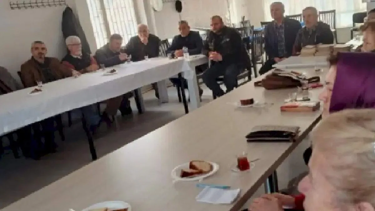 CHP Bursa Yenişehir üyelerine 'sokak örgütlenme' eğitimi