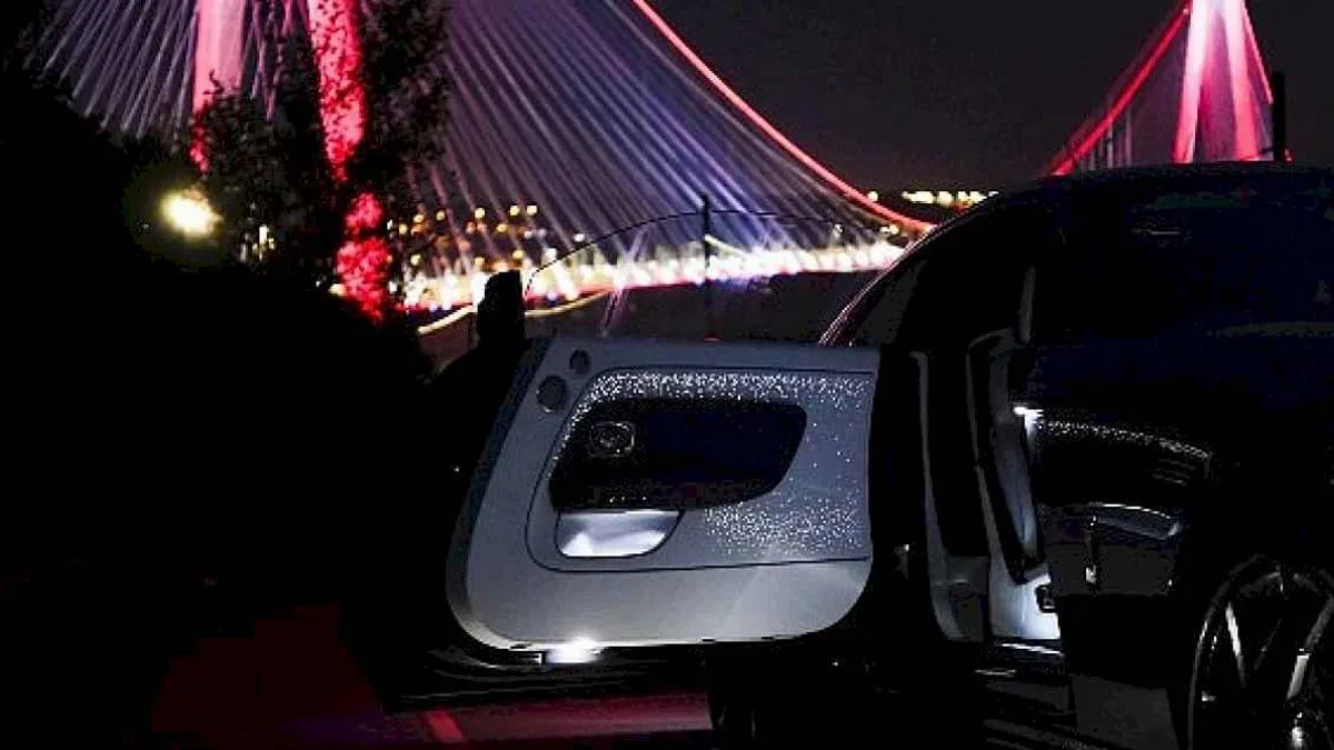 Tarihinin en güçlü Rolls-Royce'u Black Badge Spectre Türkiye sahnesinde
