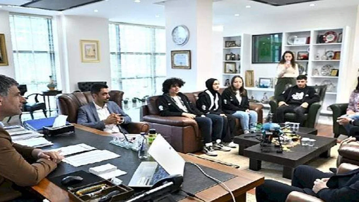 Kartepe Belediye Başkanı Av.M.Mustafa Kocaman'ın desteğiyle Bursa'da düzenlenen "Teknofest 2023 İHA Serbest Görev Yarışması"na katılan Kartepeli gençler performans ödülü kazandılar