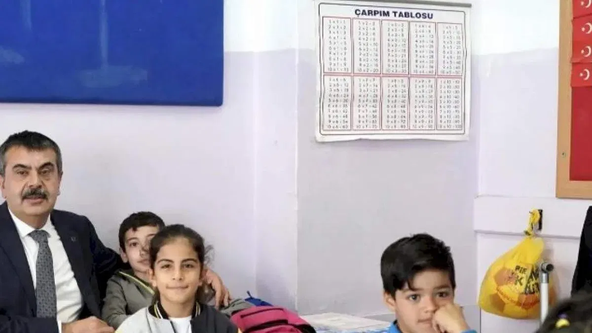 Bakan Tekin'den yeni dönem mesajı