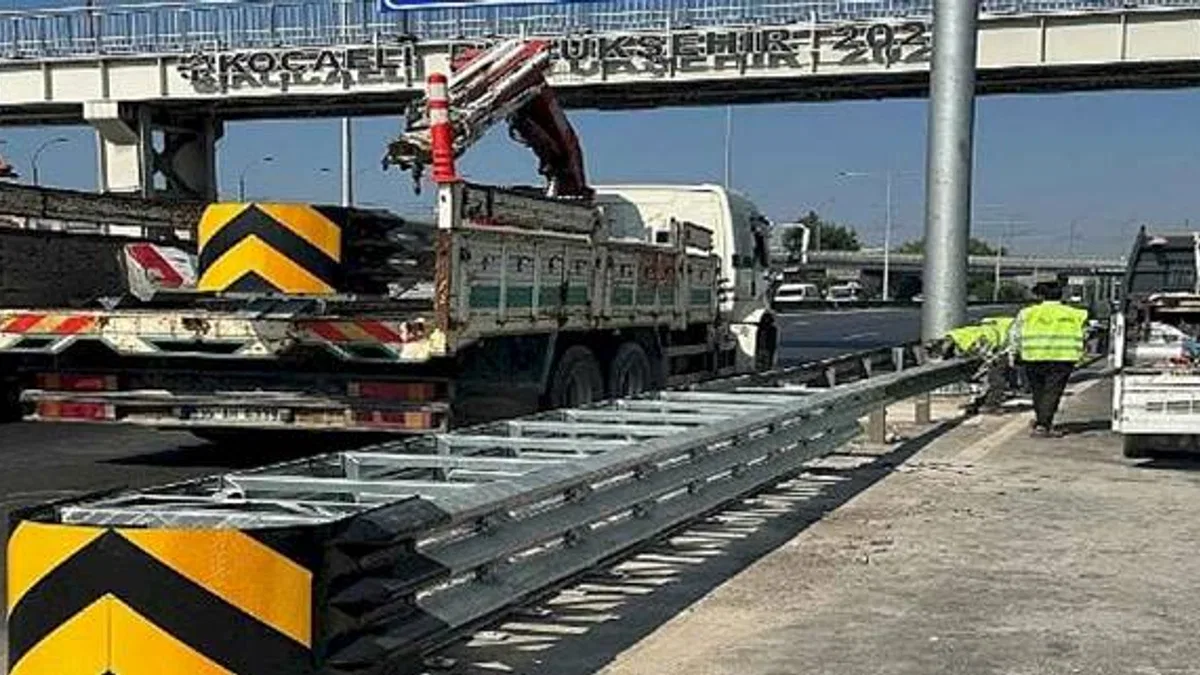 Büyükşehir'den 65 bin metre oto korkuluk