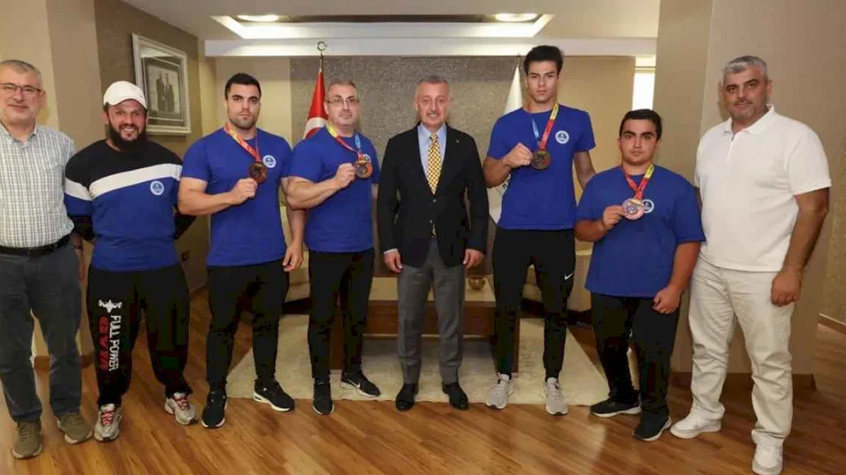 Başkan Büyükakın, Dünya Şampiyonlarıyla buluştu