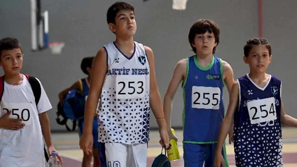 TOFAŞ basketbol altyapı 2024 seçmelerı̇ne geri sayım