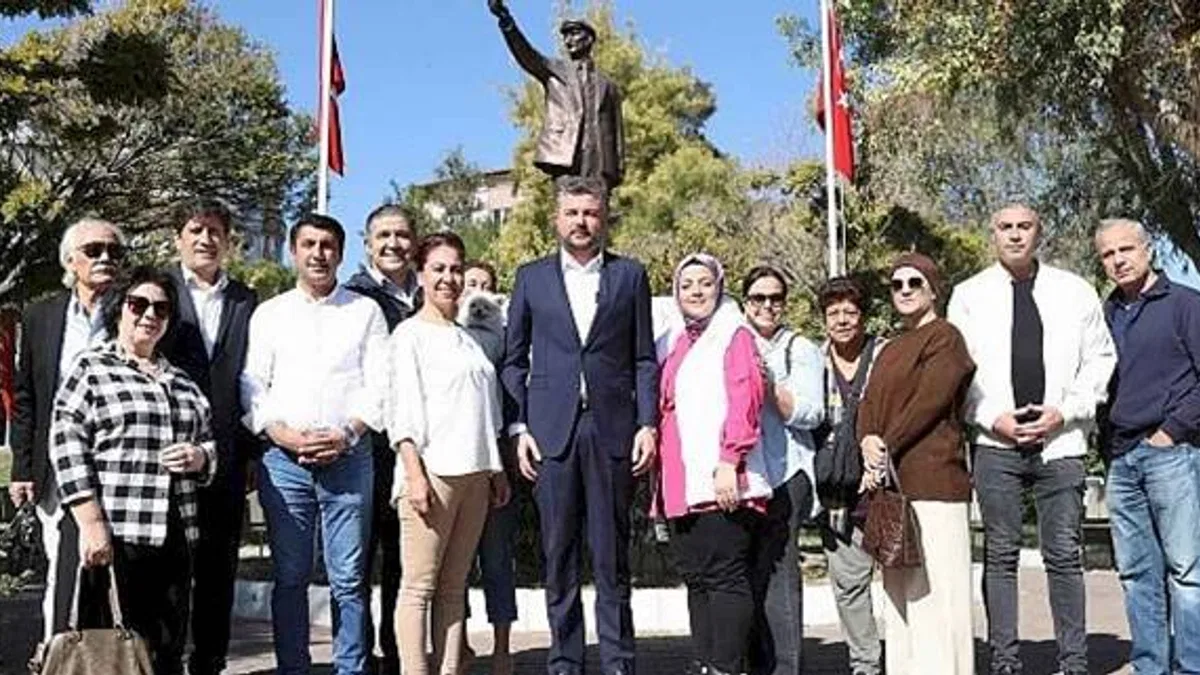 Buca'da Cumhuriyet'in 101. yılı anısına 101 ağaç